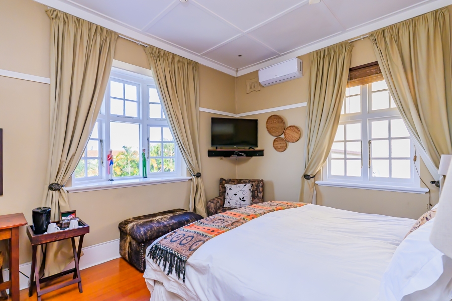 7 Bedroom Property for Sale in Essenwood KwaZulu-Natal