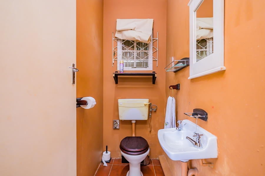 7 Bedroom Property for Sale in Essenwood KwaZulu-Natal
