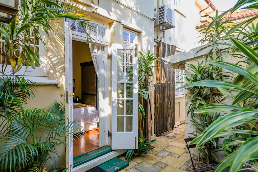 7 Bedroom Property for Sale in Essenwood KwaZulu-Natal