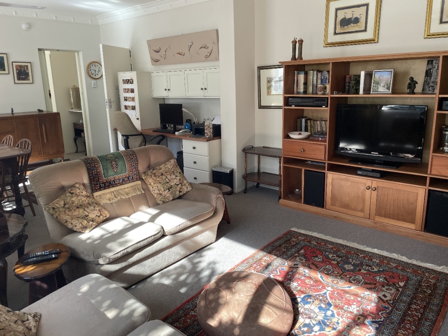1 Bedroom Property for Sale in Essenwood KwaZulu-Natal