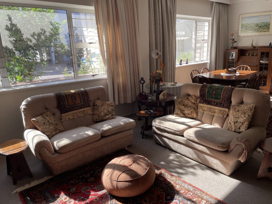 1 Bedroom Property for Sale in Essenwood KwaZulu-Natal