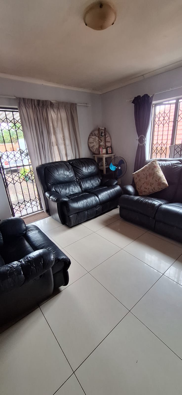 To Let 2 Bedroom Property for Rent in Bluff KwaZulu-Natal