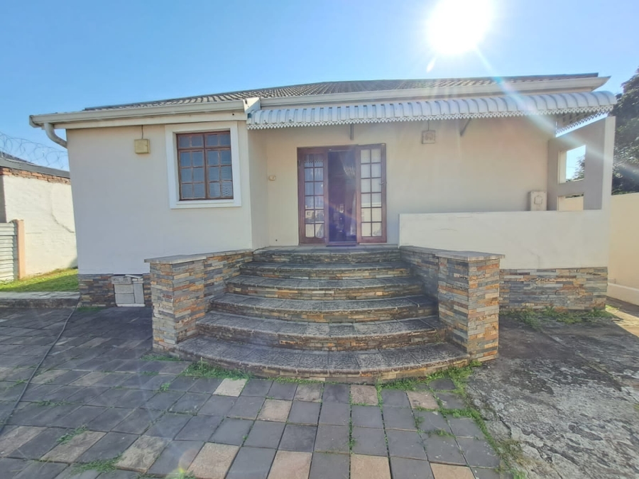 4 Bedroom Property for Sale in Glenwood KwaZulu-Natal