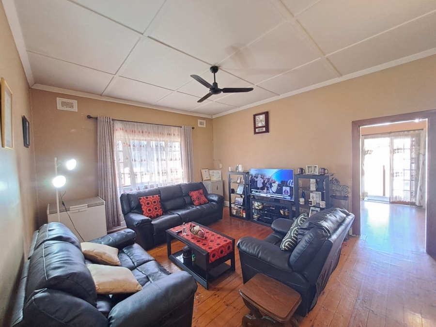 4 Bedroom Property for Sale in Glenwood KwaZulu-Natal