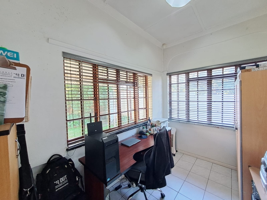 4 Bedroom Property for Sale in Glenwood KwaZulu-Natal
