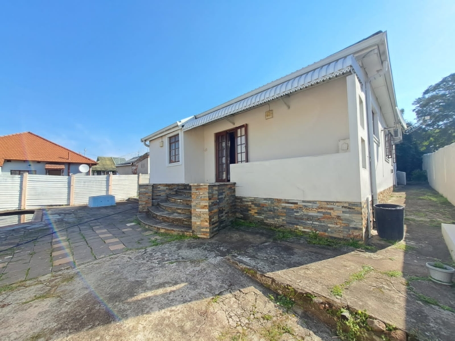 4 Bedroom Property for Sale in Glenwood KwaZulu-Natal