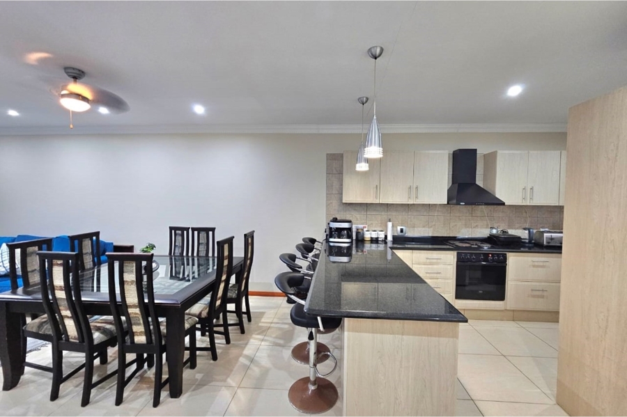 2 Bedroom Property for Sale in Scottburgh Central KwaZulu-Natal