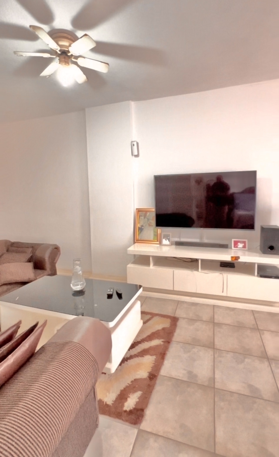 1 Bedroom Property for Sale in Essenwood KwaZulu-Natal