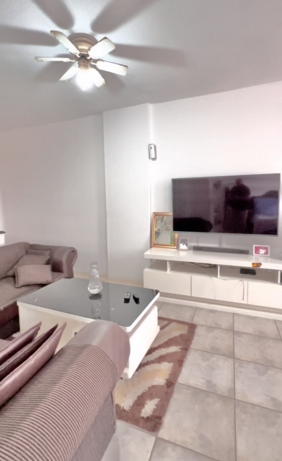 1 Bedroom Property for Sale in Essenwood KwaZulu-Natal