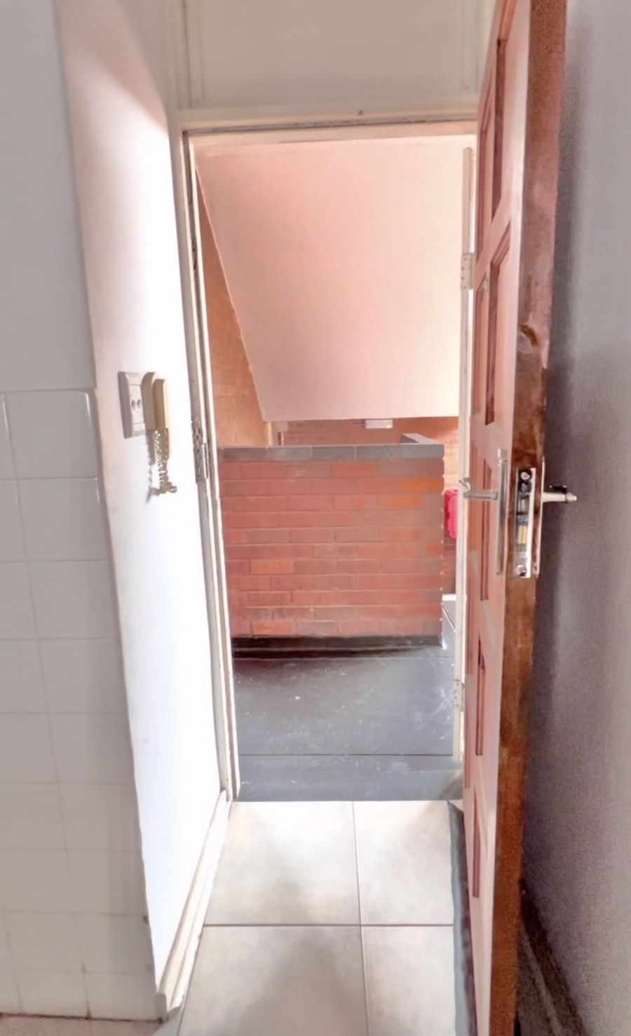1 Bedroom Property for Sale in Essenwood KwaZulu-Natal