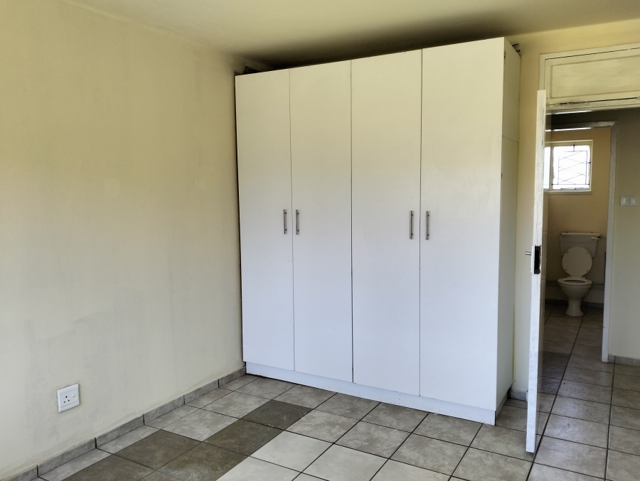 2 Bedroom Property for Sale in Sea View KwaZulu-Natal