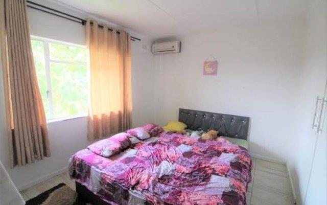 To Let 2 Bedroom Property for Rent in Malvern KwaZulu-Natal