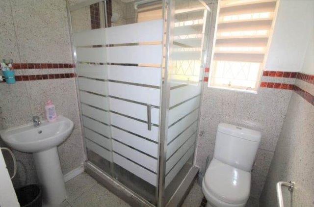 To Let 2 Bedroom Property for Rent in Malvern KwaZulu-Natal