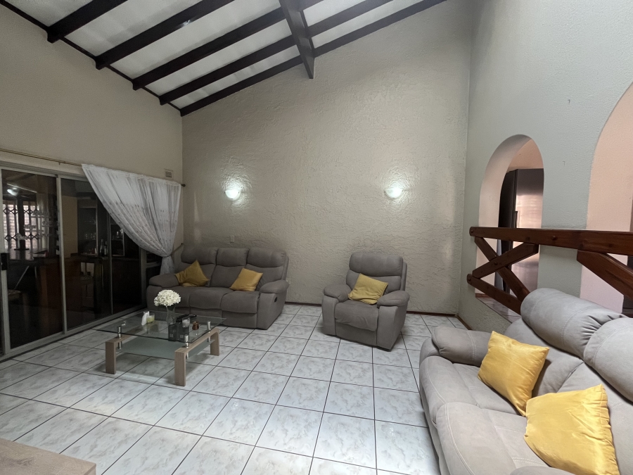 3 Bedroom Property for Sale in Amanzimtoti KwaZulu-Natal