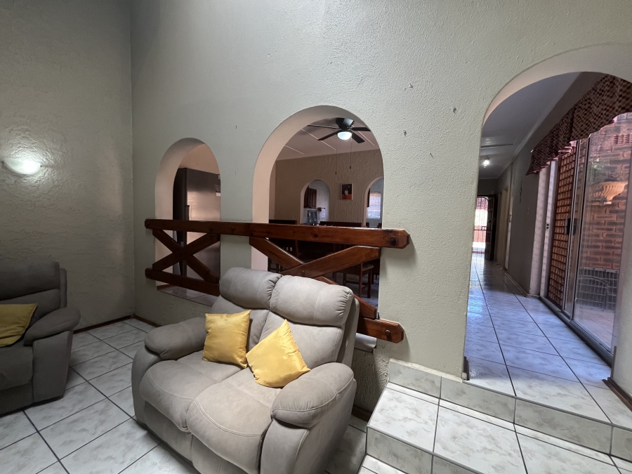 3 Bedroom Property for Sale in Amanzimtoti KwaZulu-Natal