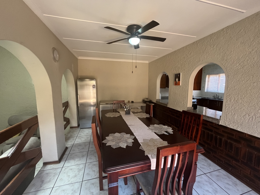 3 Bedroom Property for Sale in Amanzimtoti KwaZulu-Natal