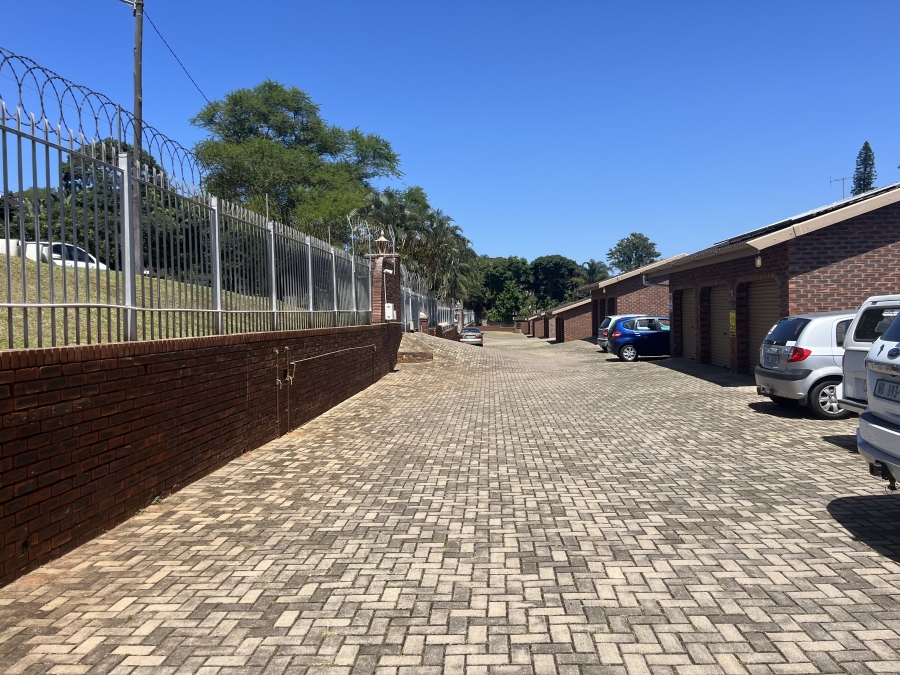 3 Bedroom Property for Sale in Amanzimtoti KwaZulu-Natal