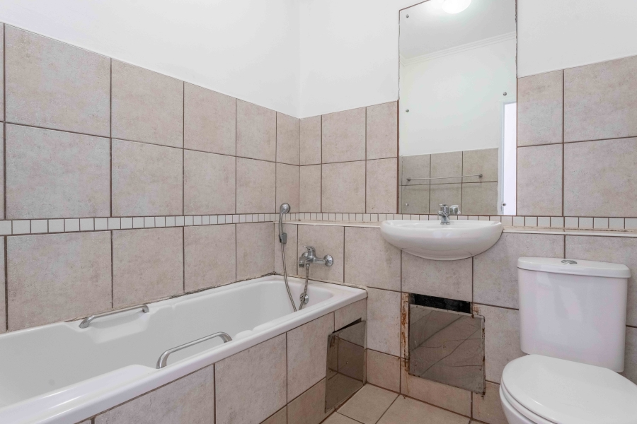 3 Bedroom Property for Sale in Amanzimtoti KwaZulu-Natal