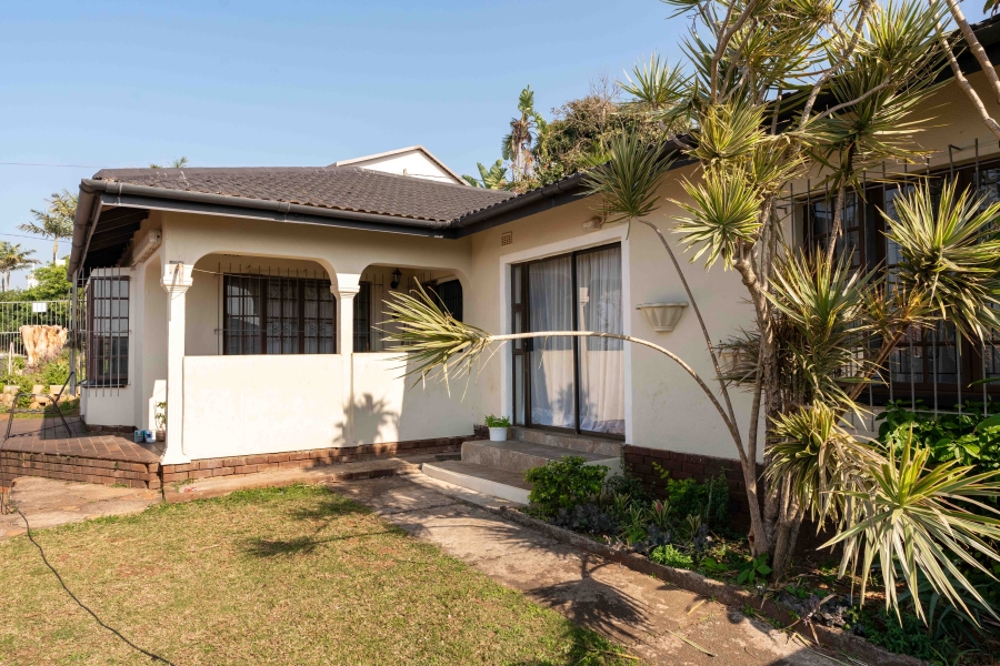 4 Bedroom Property for Sale in Amanzimtoti KwaZulu-Natal
