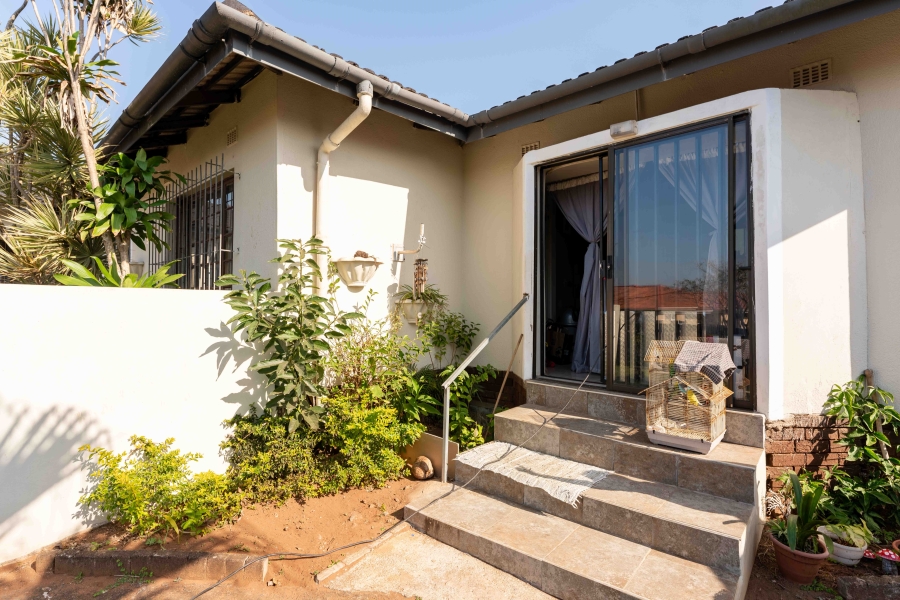 4 Bedroom Property for Sale in Amanzimtoti KwaZulu-Natal