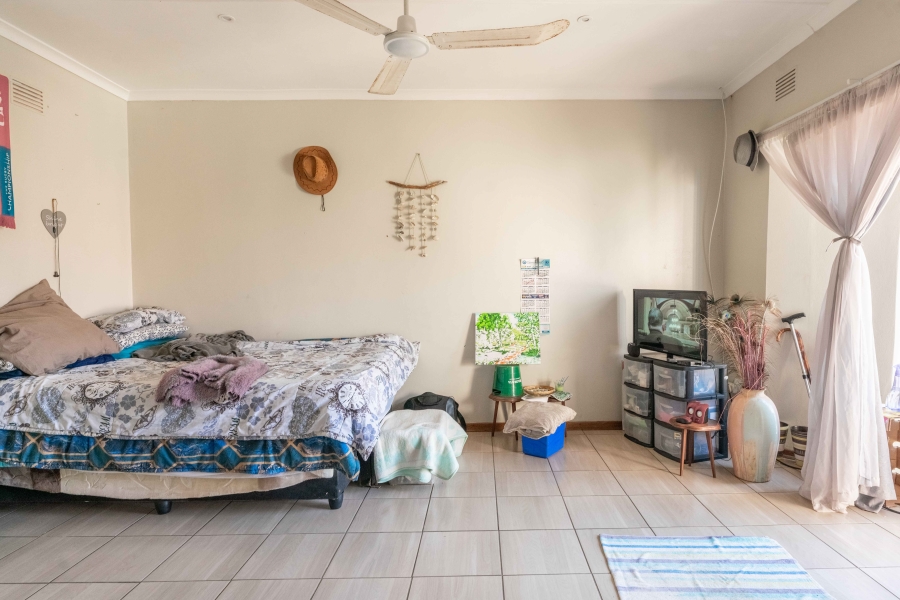 4 Bedroom Property for Sale in Amanzimtoti KwaZulu-Natal