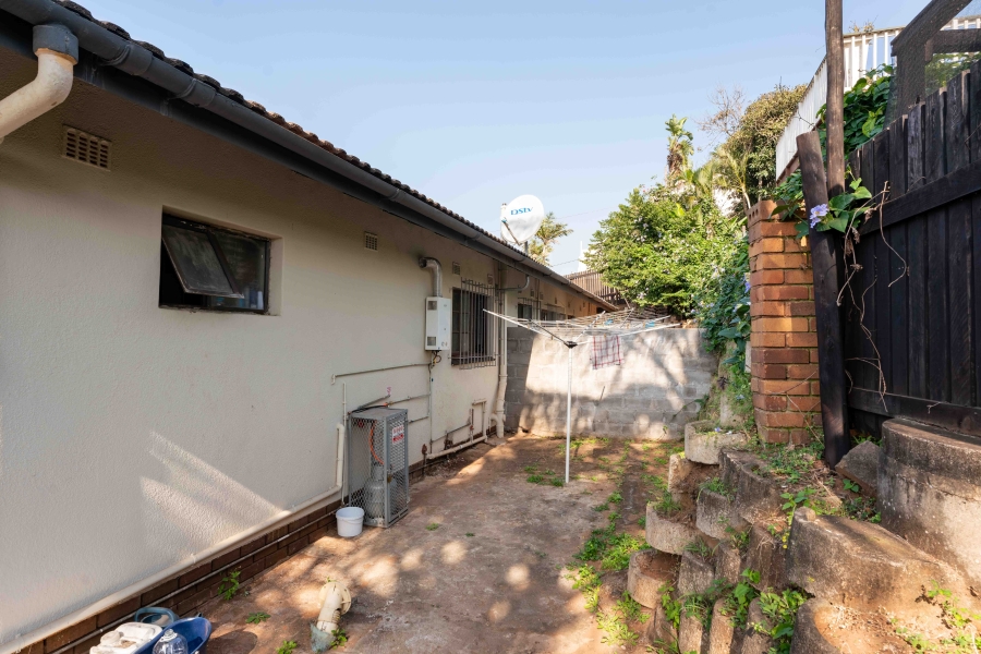 4 Bedroom Property for Sale in Amanzimtoti KwaZulu-Natal