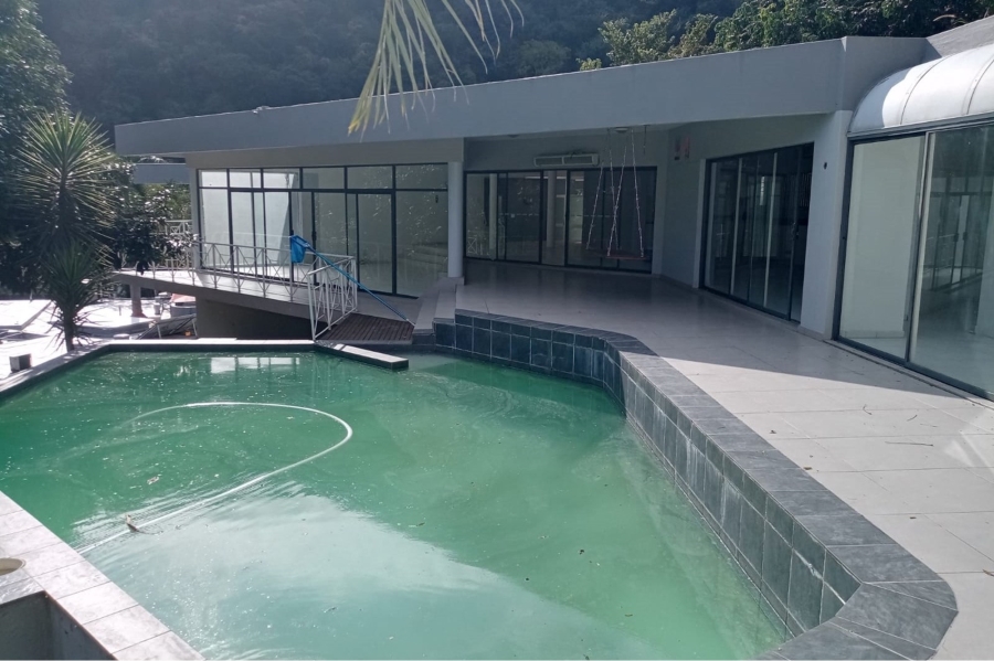 6 Bedroom Property for Sale in Westville Central KwaZulu-Natal