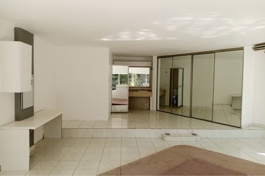 6 Bedroom Property for Sale in Westville Central KwaZulu-Natal
