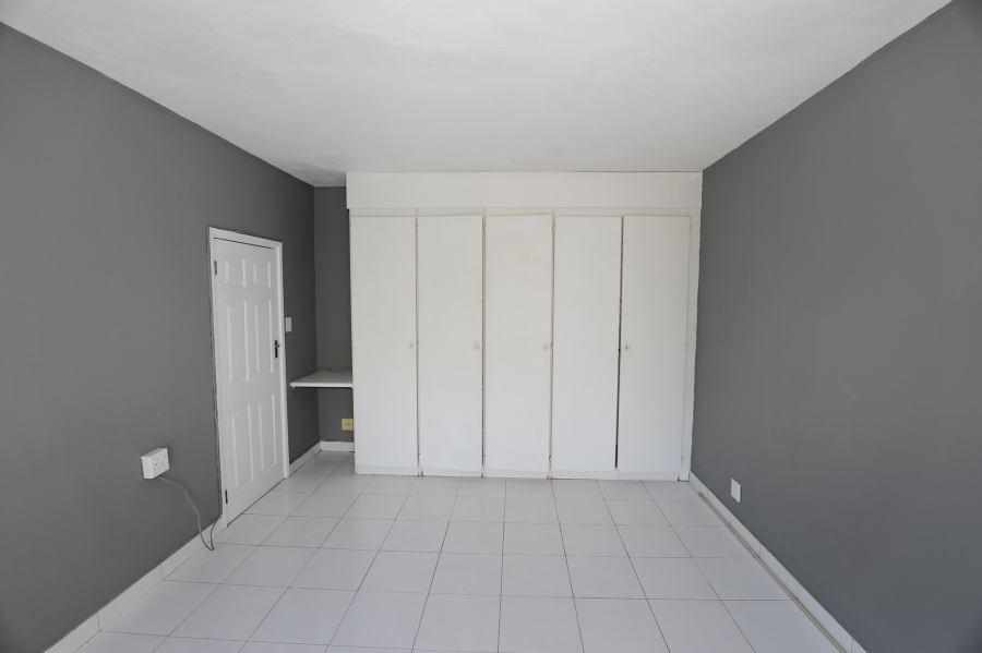 6 Bedroom Property for Sale in Westville Central KwaZulu-Natal
