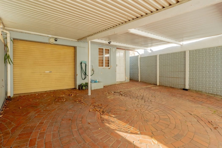 3 Bedroom Property for Sale in Glenwood KwaZulu-Natal