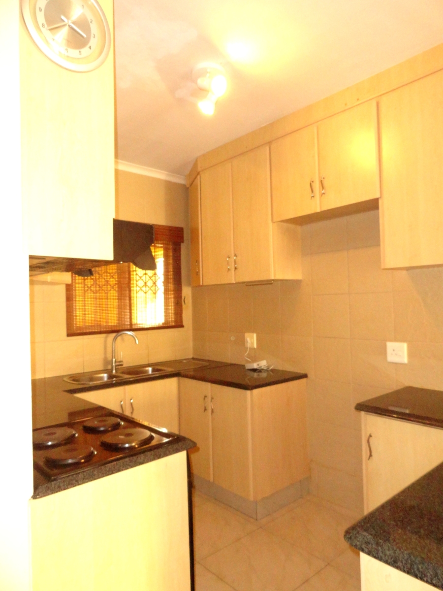 To Let 2 Bedroom Property for Rent in Sunningdale KwaZulu-Natal