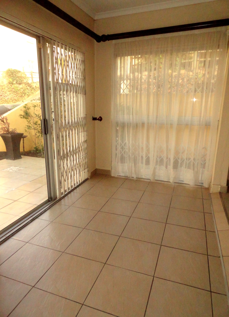 To Let 2 Bedroom Property for Rent in Sunningdale KwaZulu-Natal