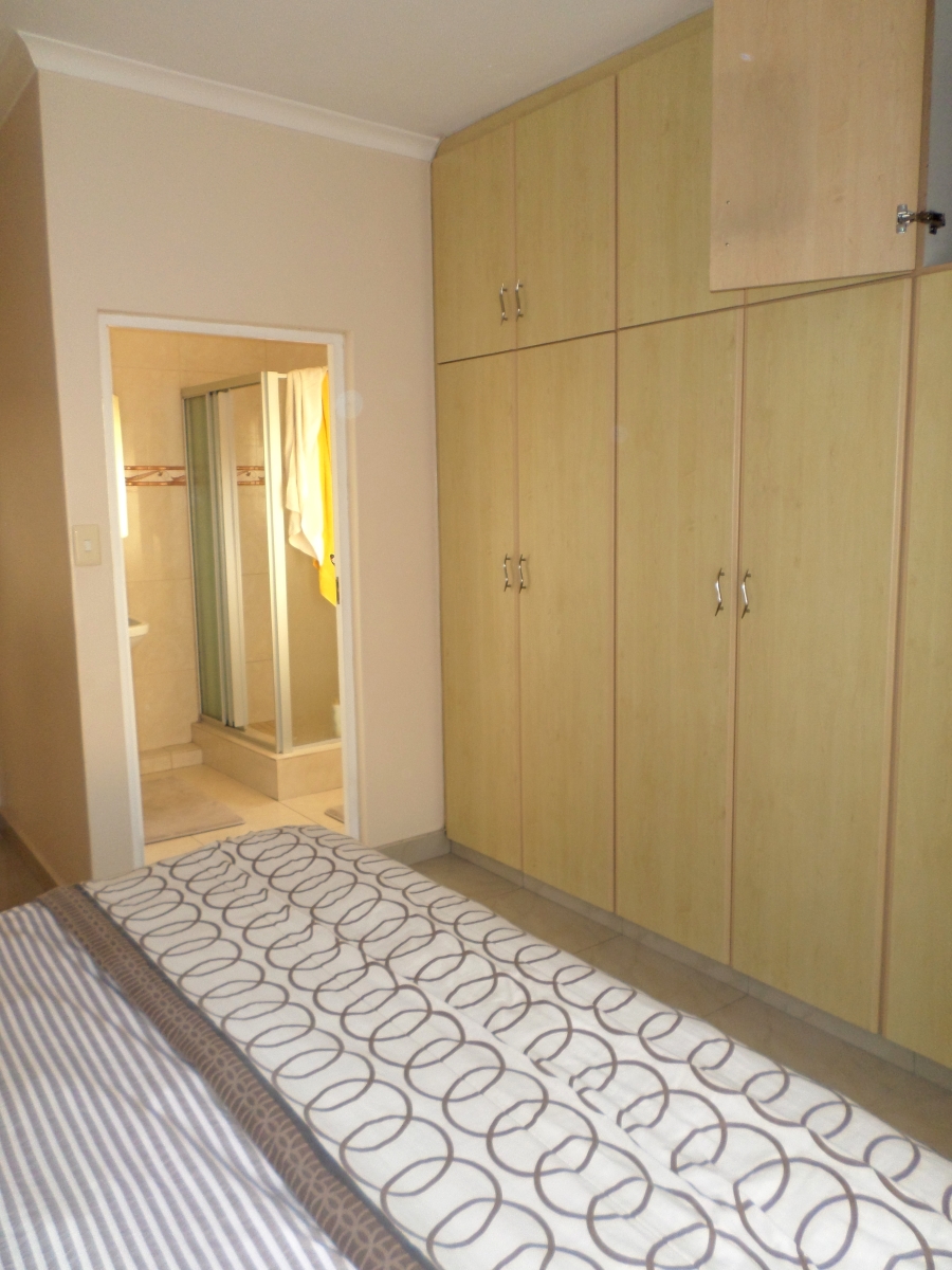 To Let 2 Bedroom Property for Rent in Sunningdale KwaZulu-Natal