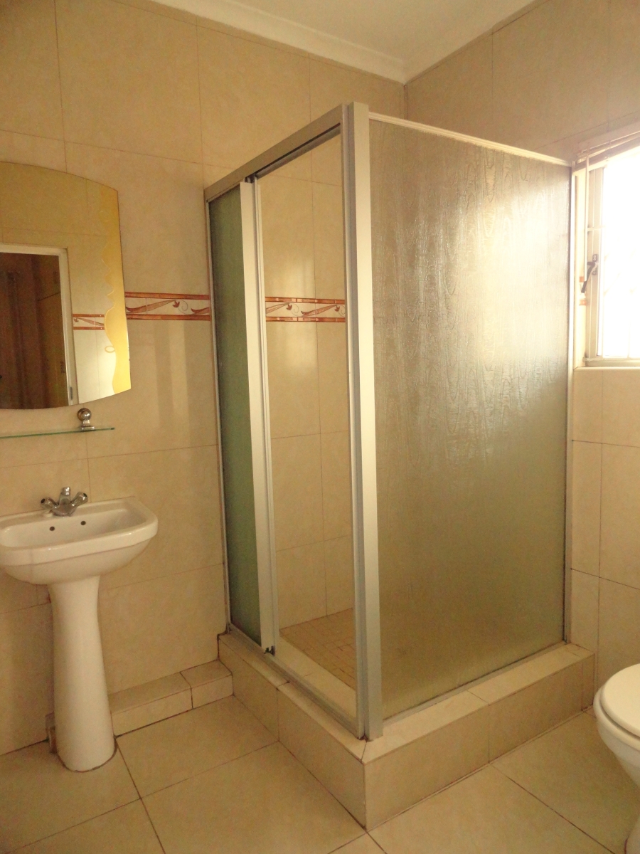 To Let 2 Bedroom Property for Rent in Sunningdale KwaZulu-Natal