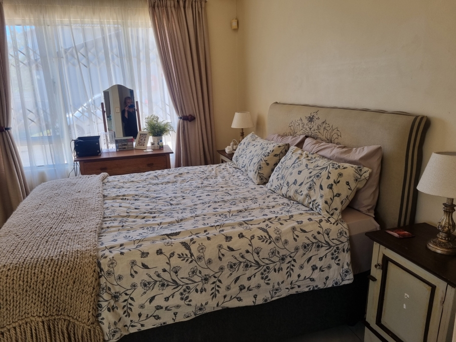 To Let 2 Bedroom Property for Rent in Sunningdale KwaZulu-Natal