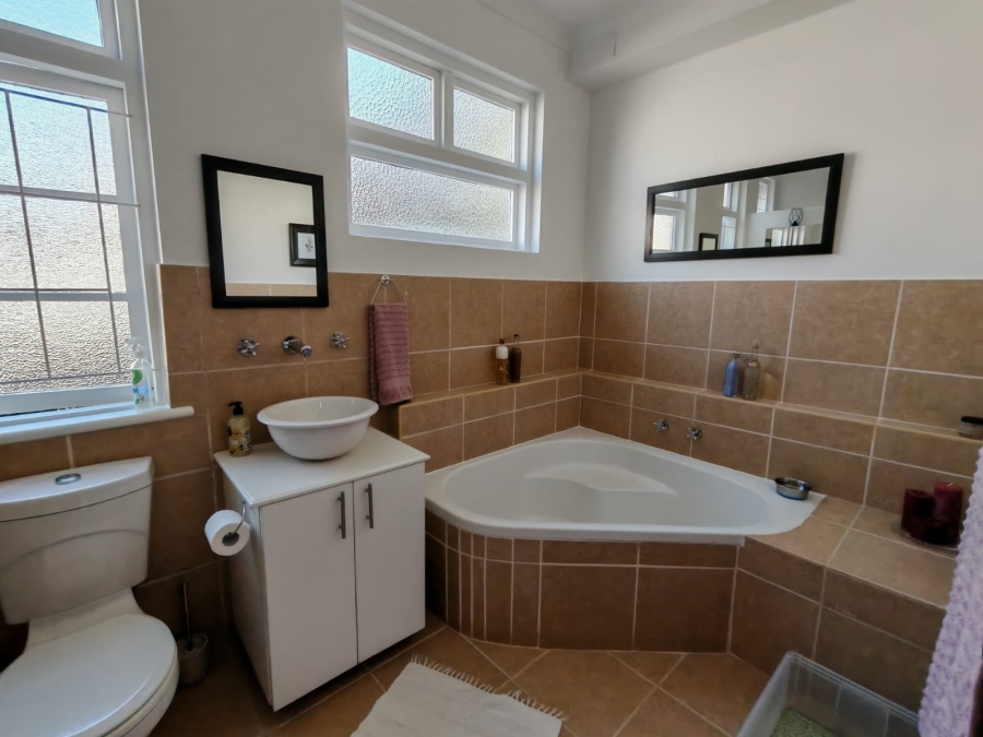 2 Bedroom Property for Sale in Morningside KwaZulu-Natal