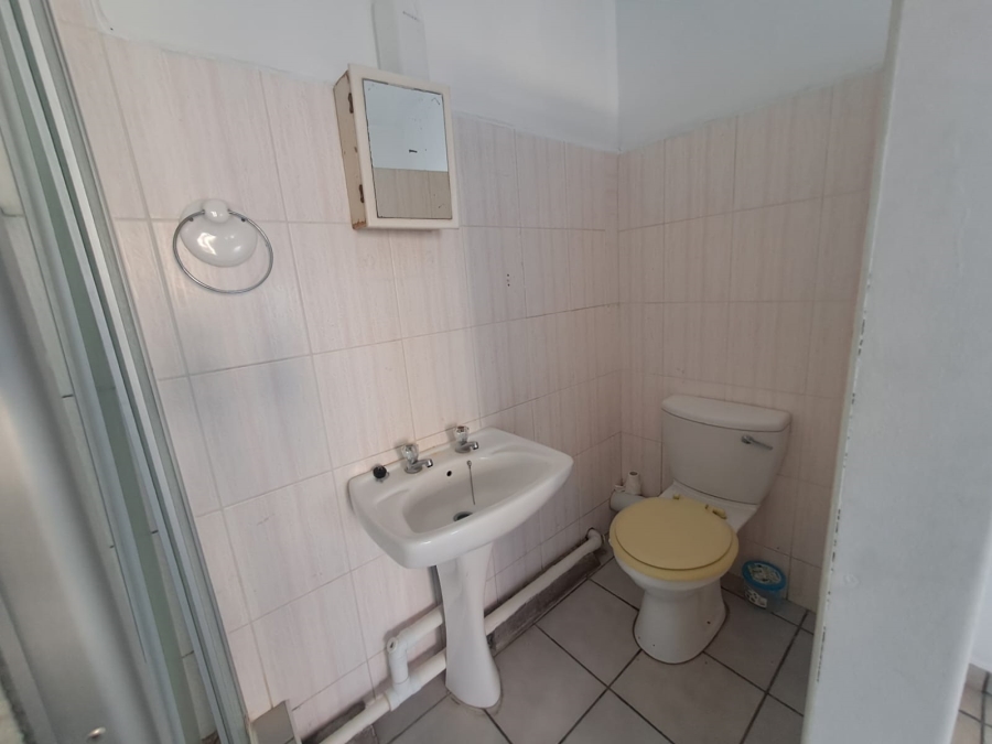 To Let 2 Bedroom Property for Rent in Margate KwaZulu-Natal