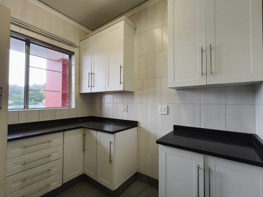 To Let 2 Bedroom Property for Rent in Margate KwaZulu-Natal