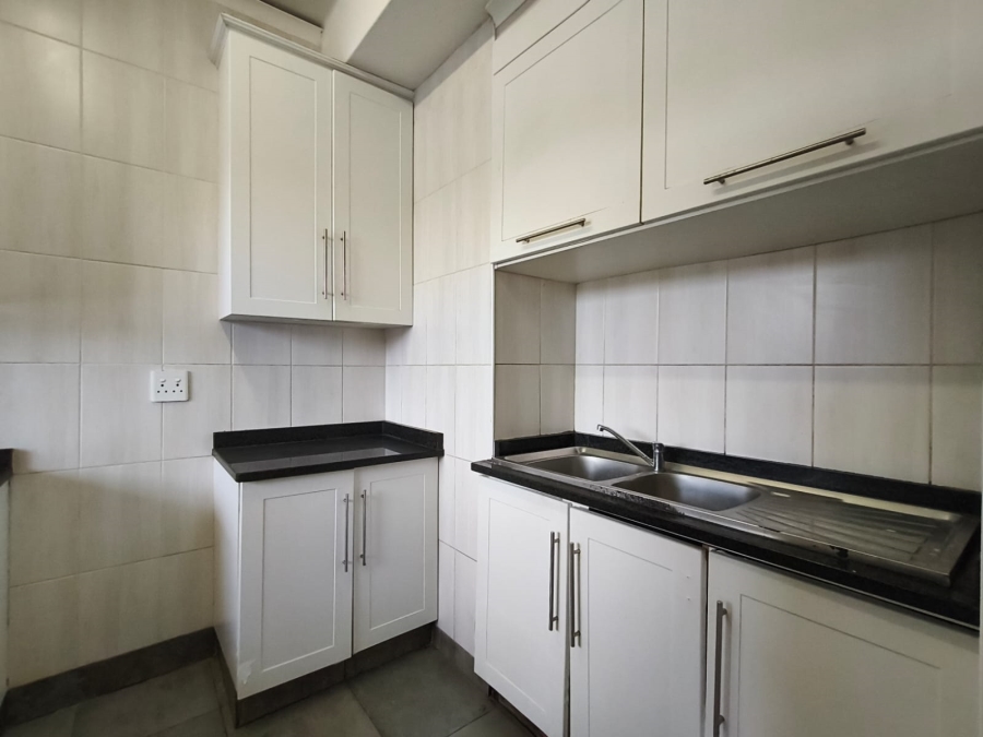 To Let 2 Bedroom Property for Rent in Margate KwaZulu-Natal