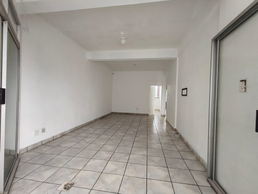 To Let 2 Bedroom Property for Rent in Margate KwaZulu-Natal
