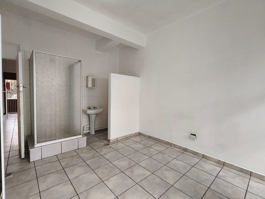 To Let 2 Bedroom Property for Rent in Margate KwaZulu-Natal