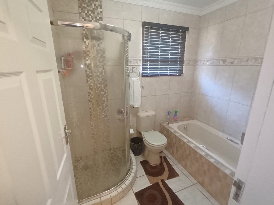 3 Bedroom Property for Sale in Shelly Beach KwaZulu-Natal