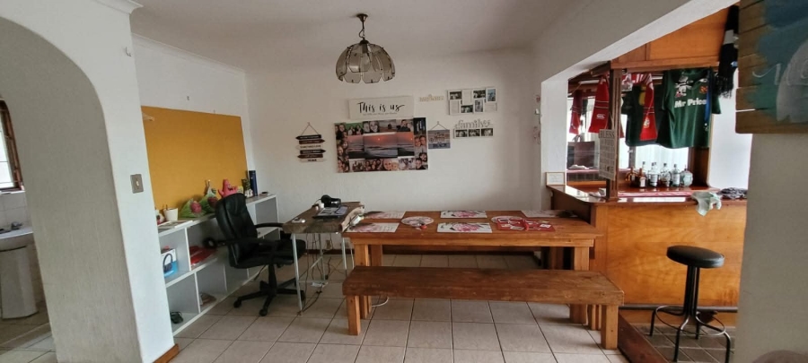 To Let 3 Bedroom Property for Rent in Amanzimtoti KwaZulu-Natal
