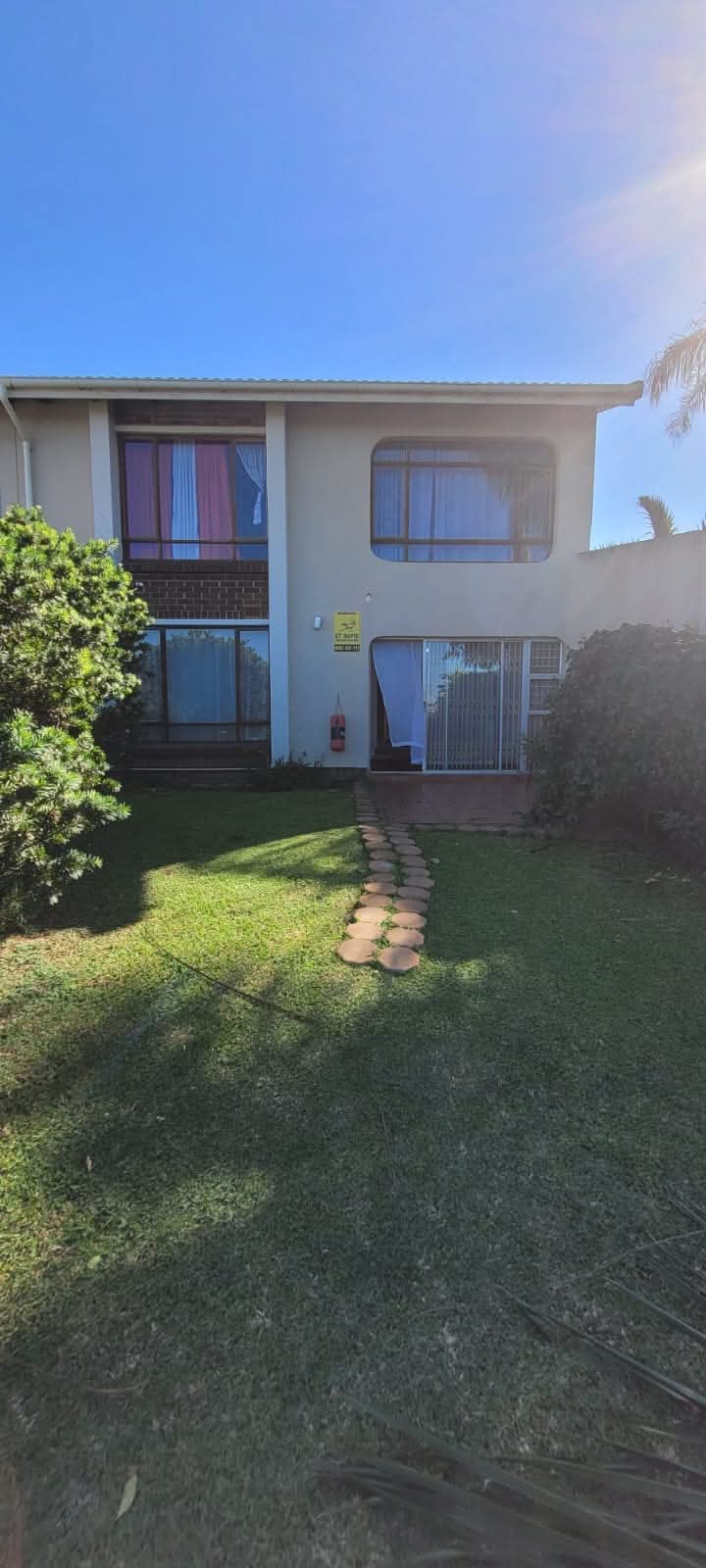 To Let 3 Bedroom Property for Rent in Amanzimtoti KwaZulu-Natal