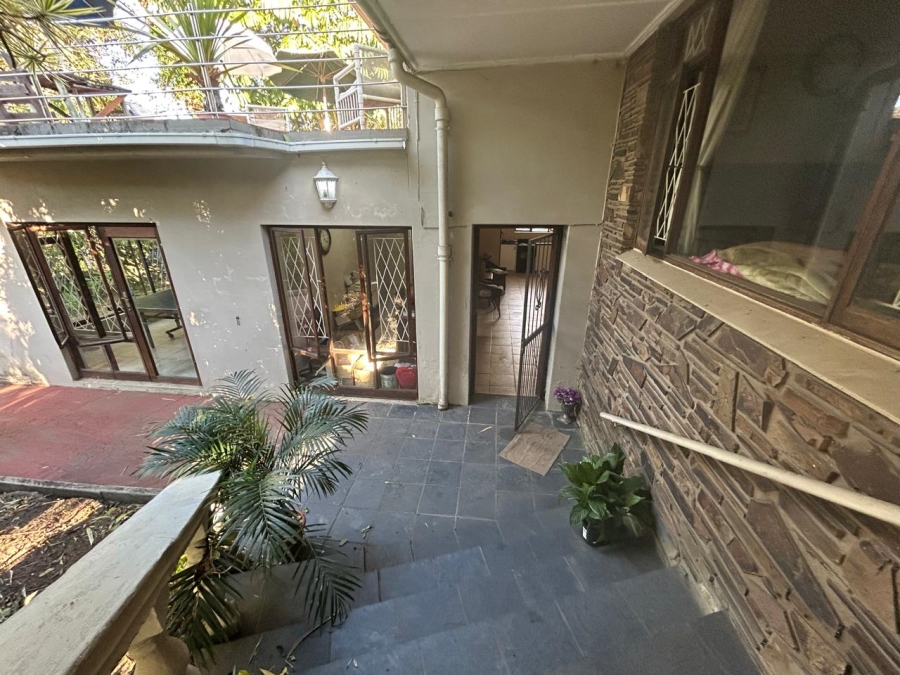To Let 2 Bedroom Property for Rent in Uvongo KwaZulu-Natal