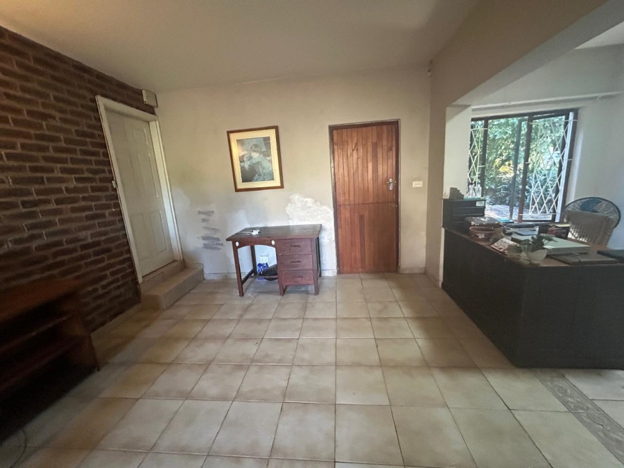 To Let 2 Bedroom Property for Rent in Uvongo KwaZulu-Natal
