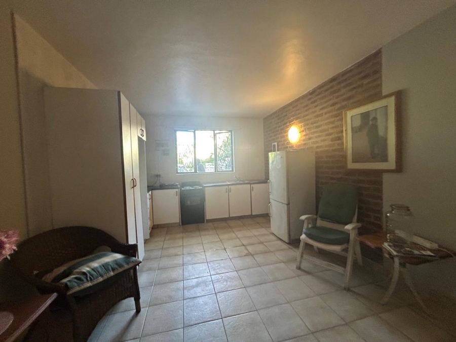 To Let 2 Bedroom Property for Rent in Uvongo KwaZulu-Natal