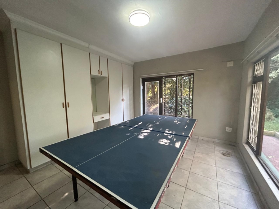 To Let 2 Bedroom Property for Rent in Uvongo KwaZulu-Natal