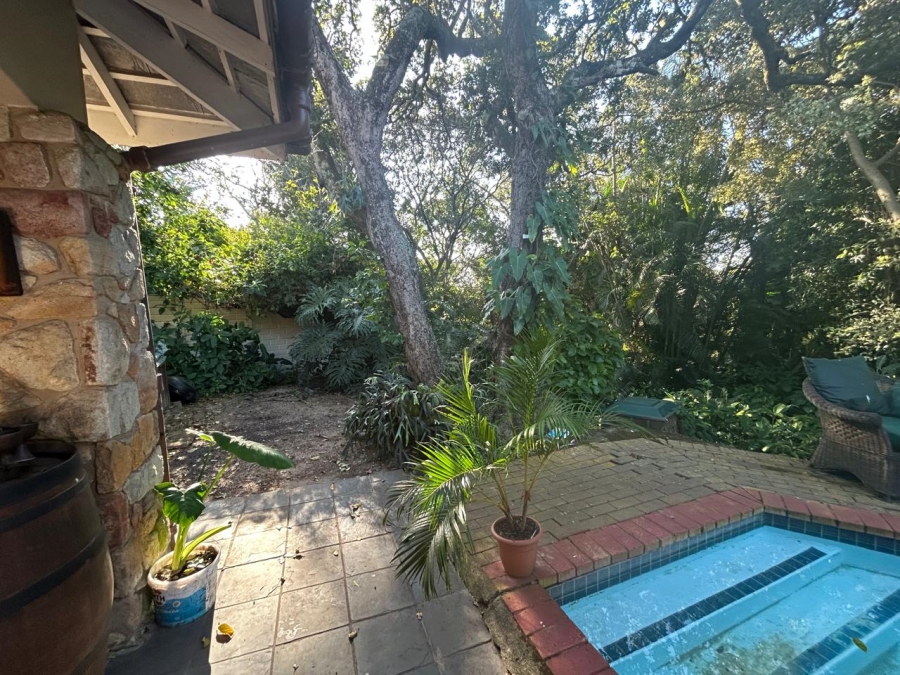 To Let 2 Bedroom Property for Rent in Uvongo KwaZulu-Natal
