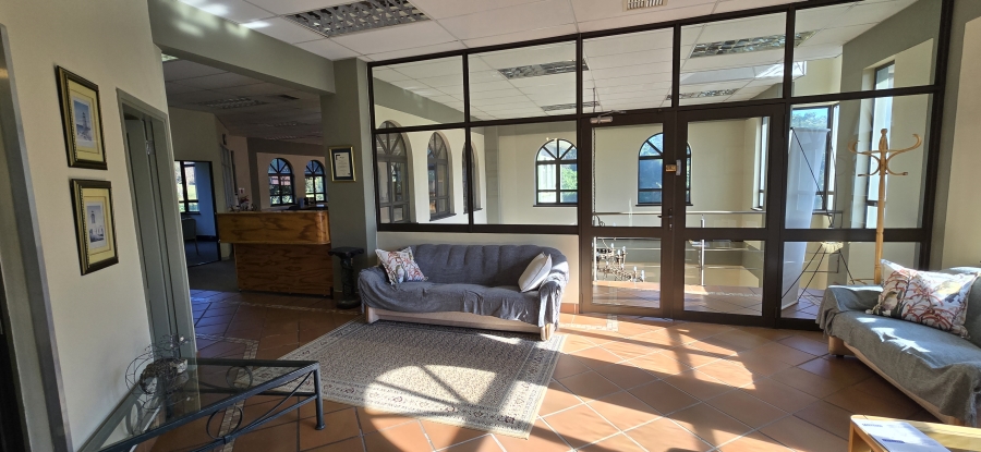 To Let commercial Property for Rent in Kloof KwaZulu-Natal